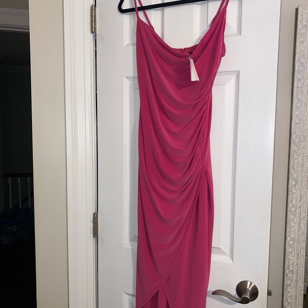 BRAND NEW. WITH TAGS. 💕 HOT PINK 💕 Laundry dress.